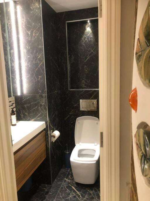 Elegant 2-Bedroom Flat Next To British Museum London Exterior photo